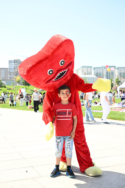 Children's festival held in Heydar Aliyev Center park (PHOTO)