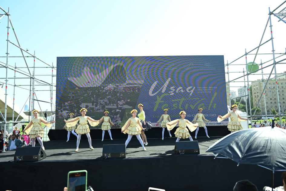 Children's festival held in Heydar Aliyev Center park (PHOTO)
