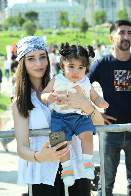 Children's festival held in Heydar Aliyev Center park (PHOTO)