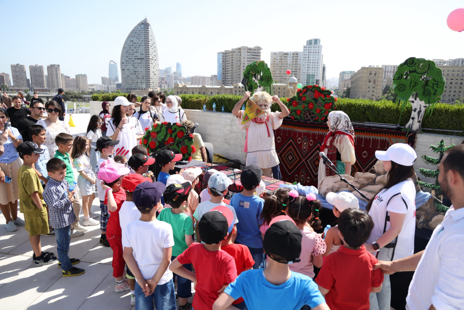 Children's festival held in Heydar Aliyev Center park (PHOTO)