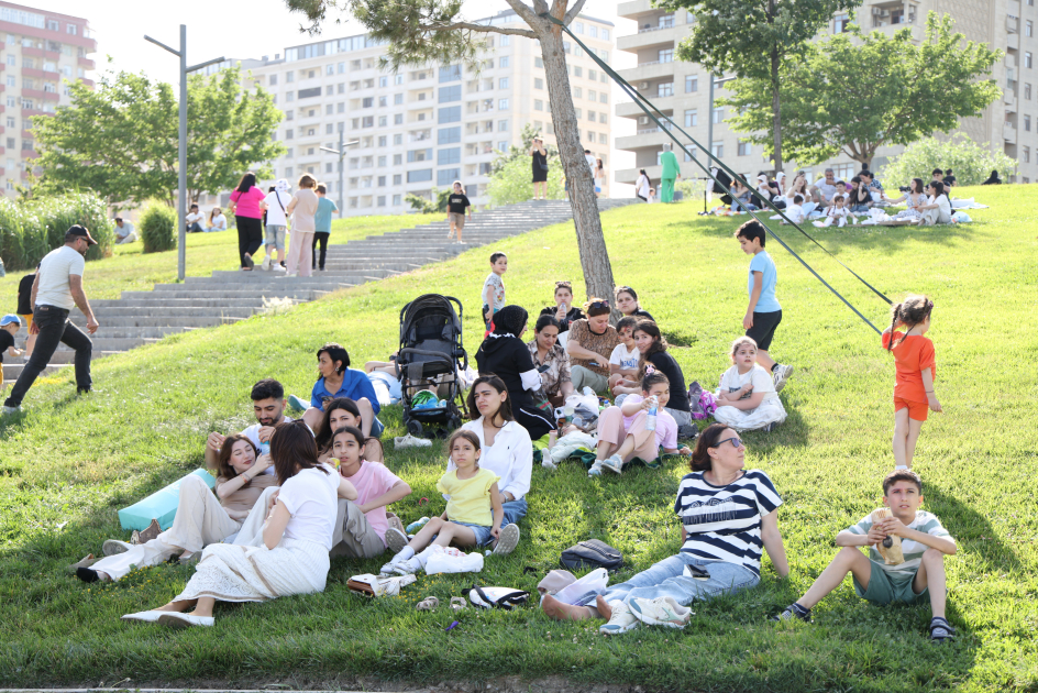 Children's festival held in Heydar Aliyev Center park (PHOTO)