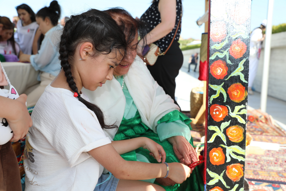 Children's festival held in Heydar Aliyev Center park (PHOTO)