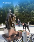 Azerbaijani civil aviation workers pay tribute at Alley of Honor (PHOTO)