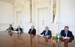 President Ilham Aliyev receives Pakistan's Minister for Petroleum (PHOTO)