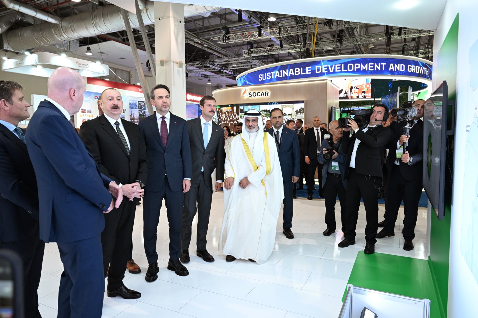 President Ilham Aliyev addresses official opening of 30th Caspian Oil and Gas Exhibition, 13th Caspian Power Exhibition, and 30th Baku Energy Forum (PHOTO/VIDEO)