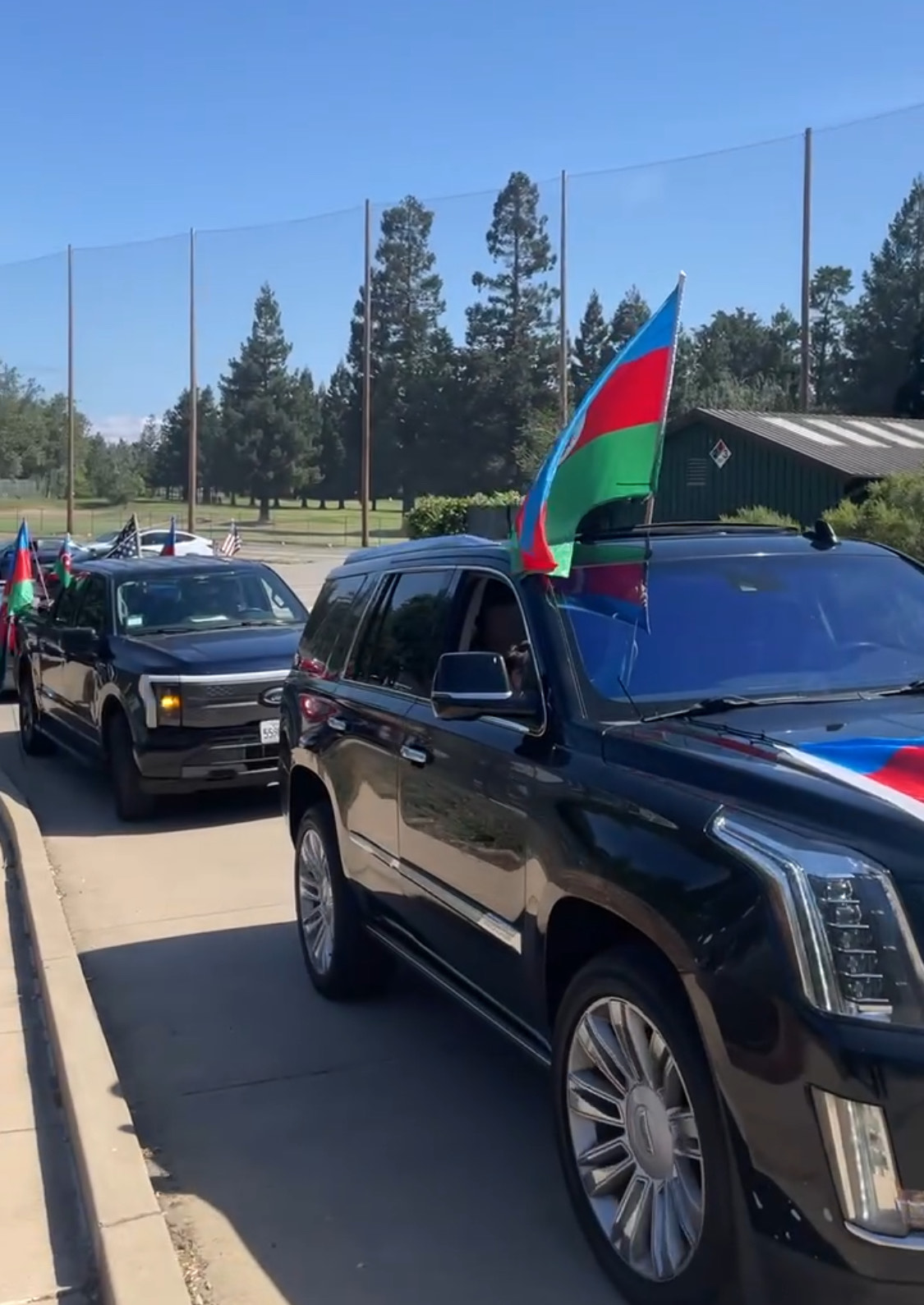 Azerbaijani diaspora holds car rally in California, US (PHOTO)