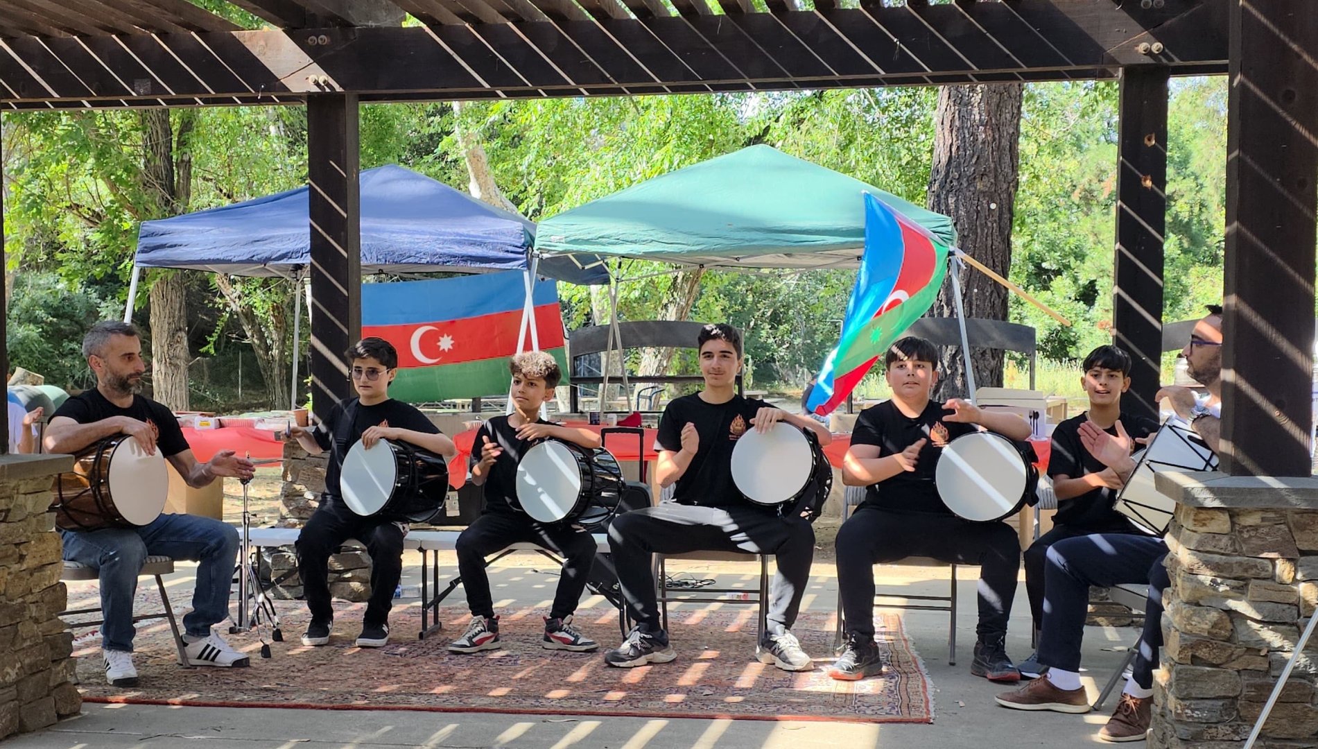 Azerbaijani diaspora holds car rally in California, US (PHOTO)