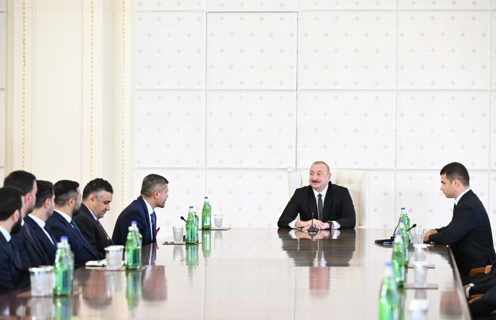 President Ilham Aliyev receives members of Azerbaijan national team, winners of minifootball World Cup (PHOTO/VIDEO)
