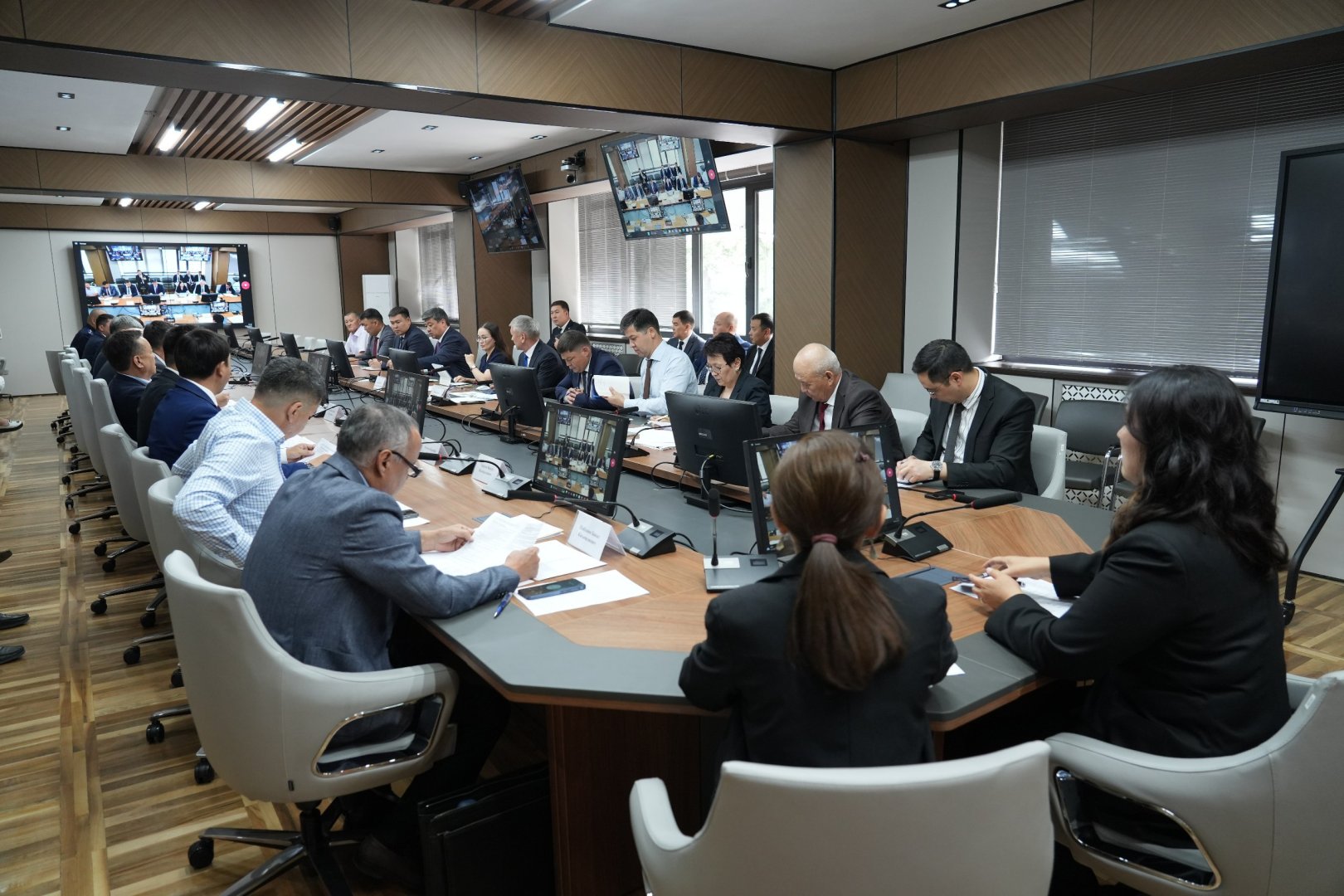 Kyrgyzstan creates task force to supervise farm lab testing
