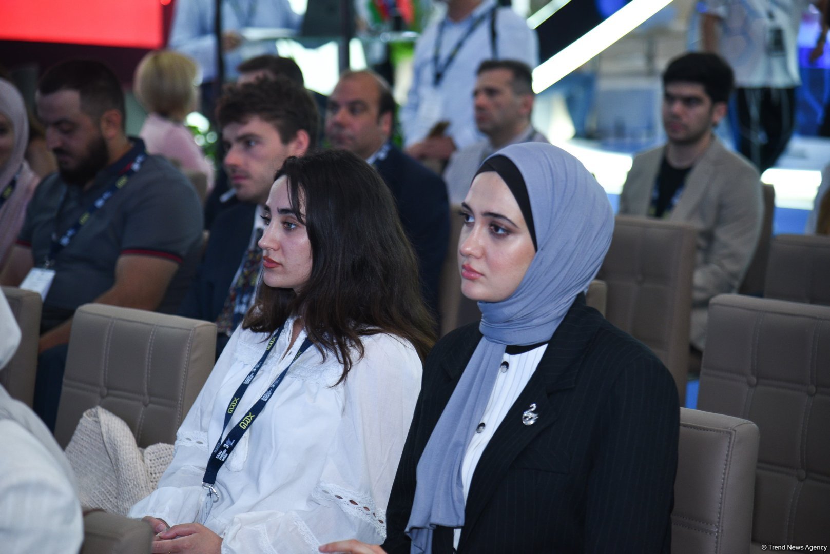 Baku Energy Week hosts panel session on sustainability in energy industry (PHOTO)