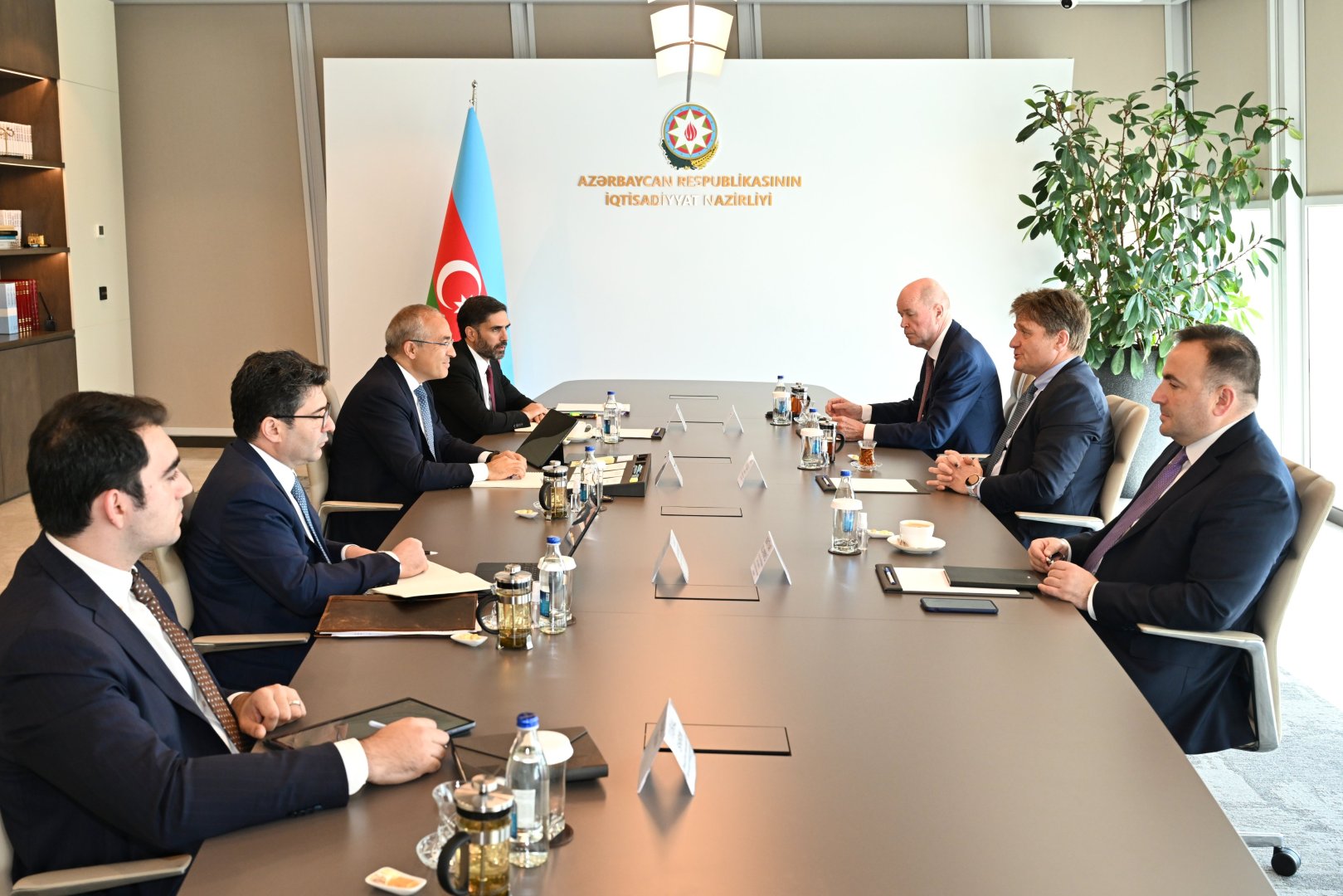 Azerbaijan charts path for enhancing bp projects (PHOTO)