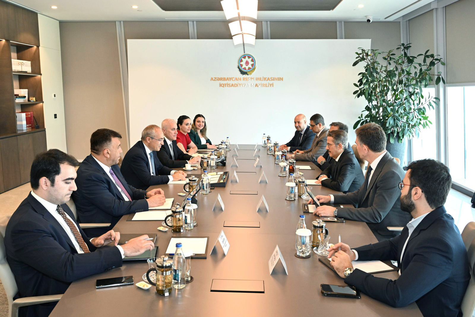 ACWA Power, Azerbaijan align on global energy priorities (PHOTO)