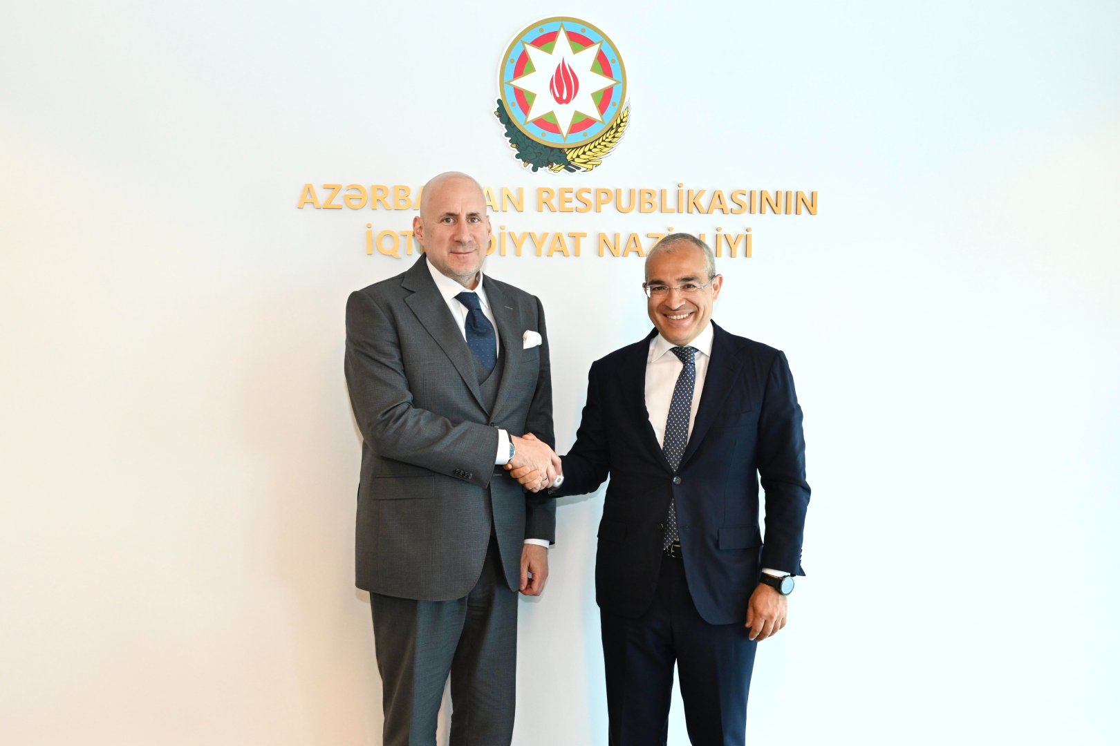 Azerbaijan, Hungary brainstorm transport and transit co-op expansion (PHOTO)