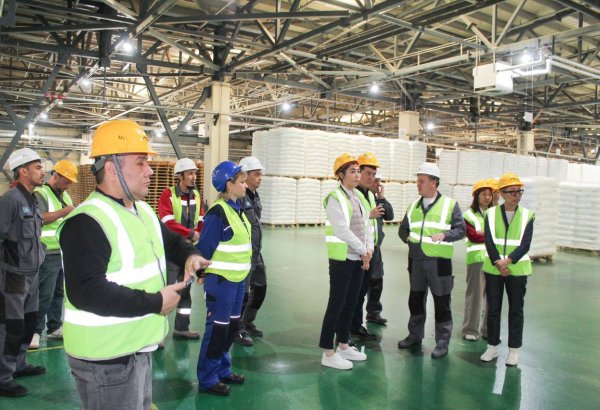 Uzbekneftegaz explores cutting-edge robotics and AI at Kazakhstan petrochemical hub