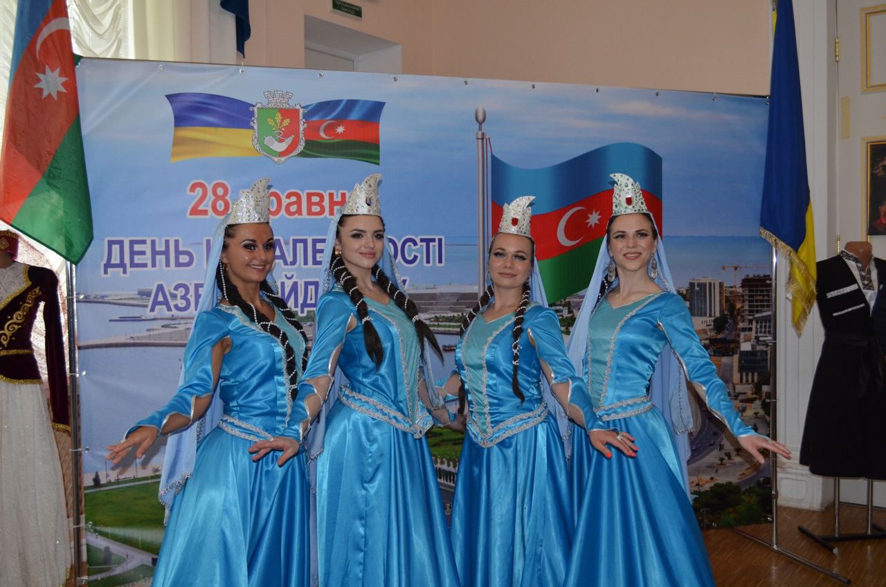 Ukrainian city celebrates Azerbaijani Independence Day with cultural program (PHOTO)