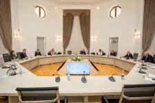 Azerbaijan moves to boost wind power exports via infrastructure talks with ADB (PHOTO)