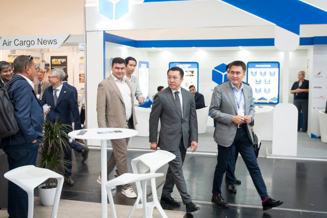 Kazakhstan boosts commitment to Middle Corridor development