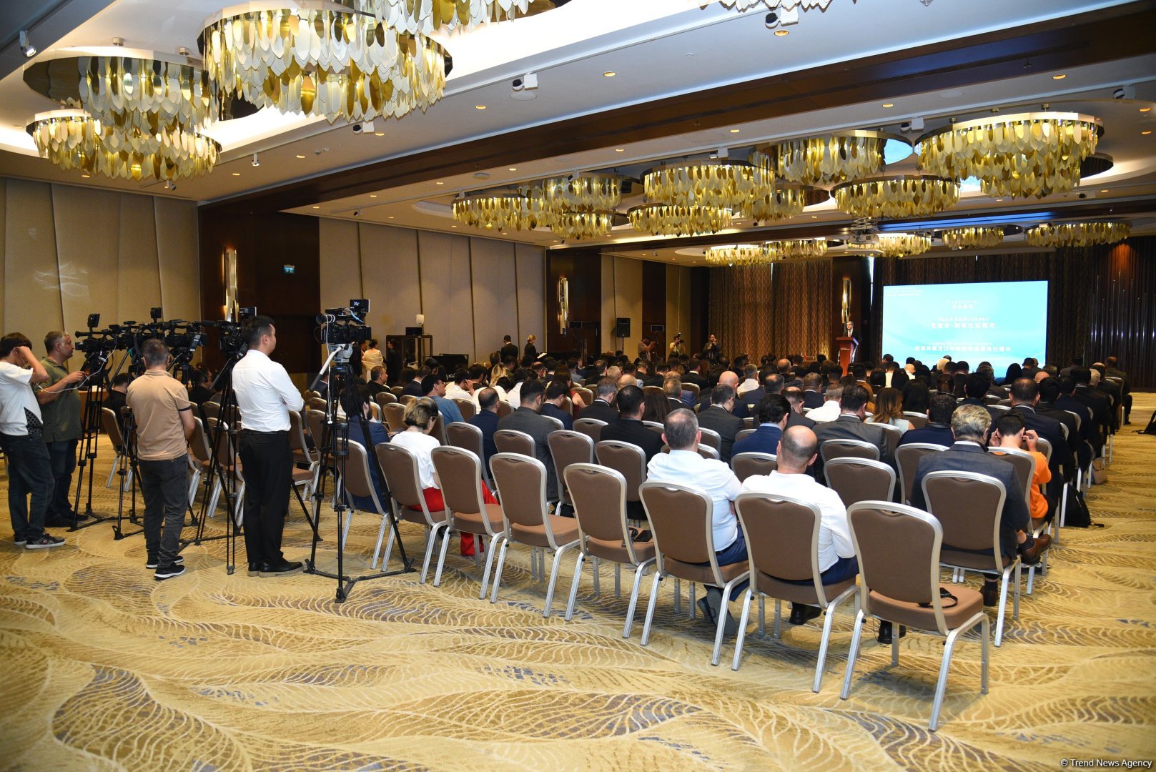 Baku hosts Azerbaijan-China Economic and Trade Cooperation Conference (PHOTO)