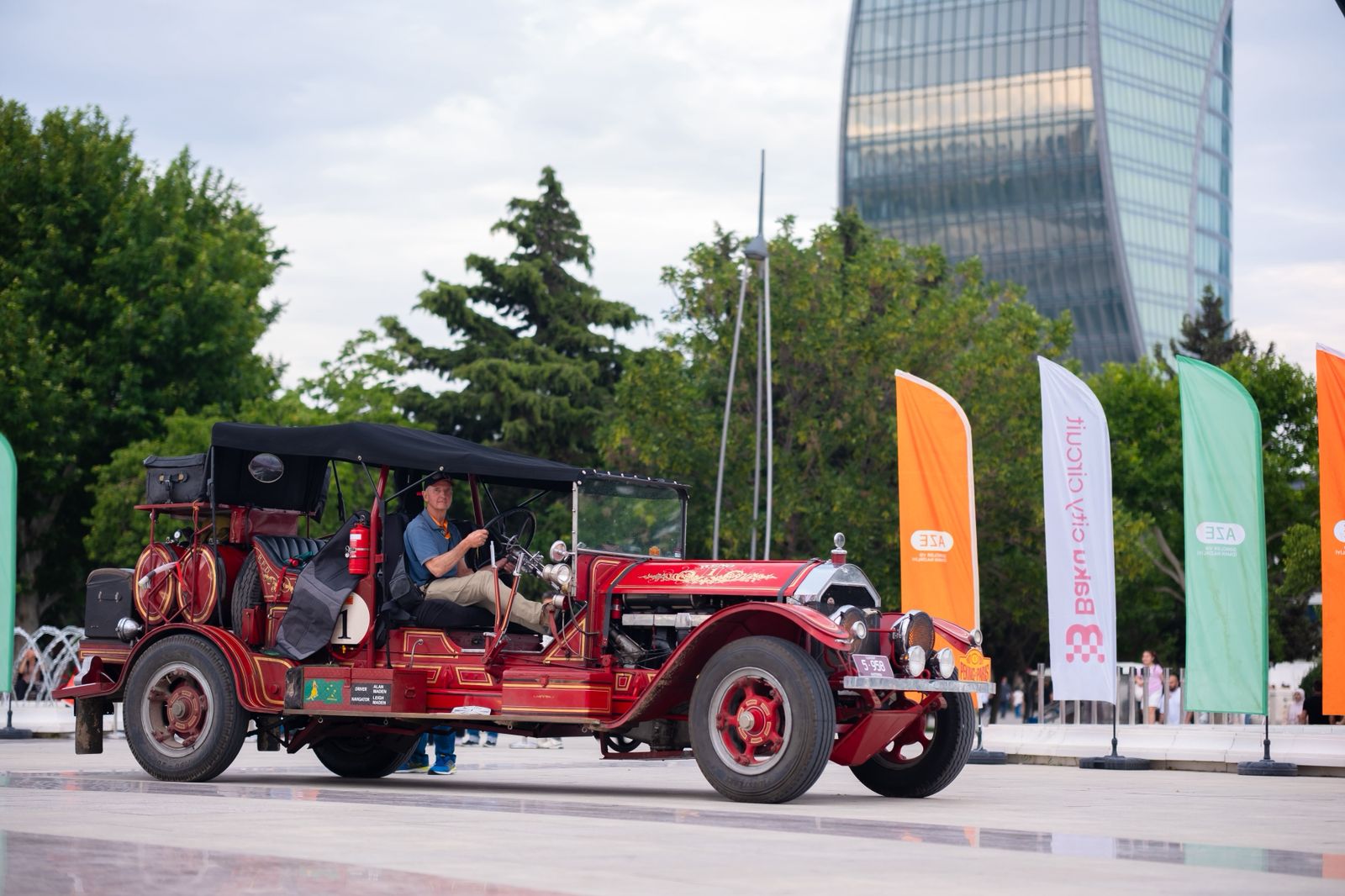 Peking to Paris Motor Challenge returns to Azerbaijan (PHOTO)