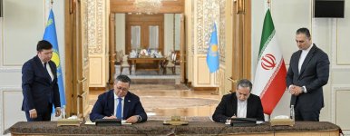 Kazakh, Iranian FM's sign memorandum of cooperation (PHOTO)