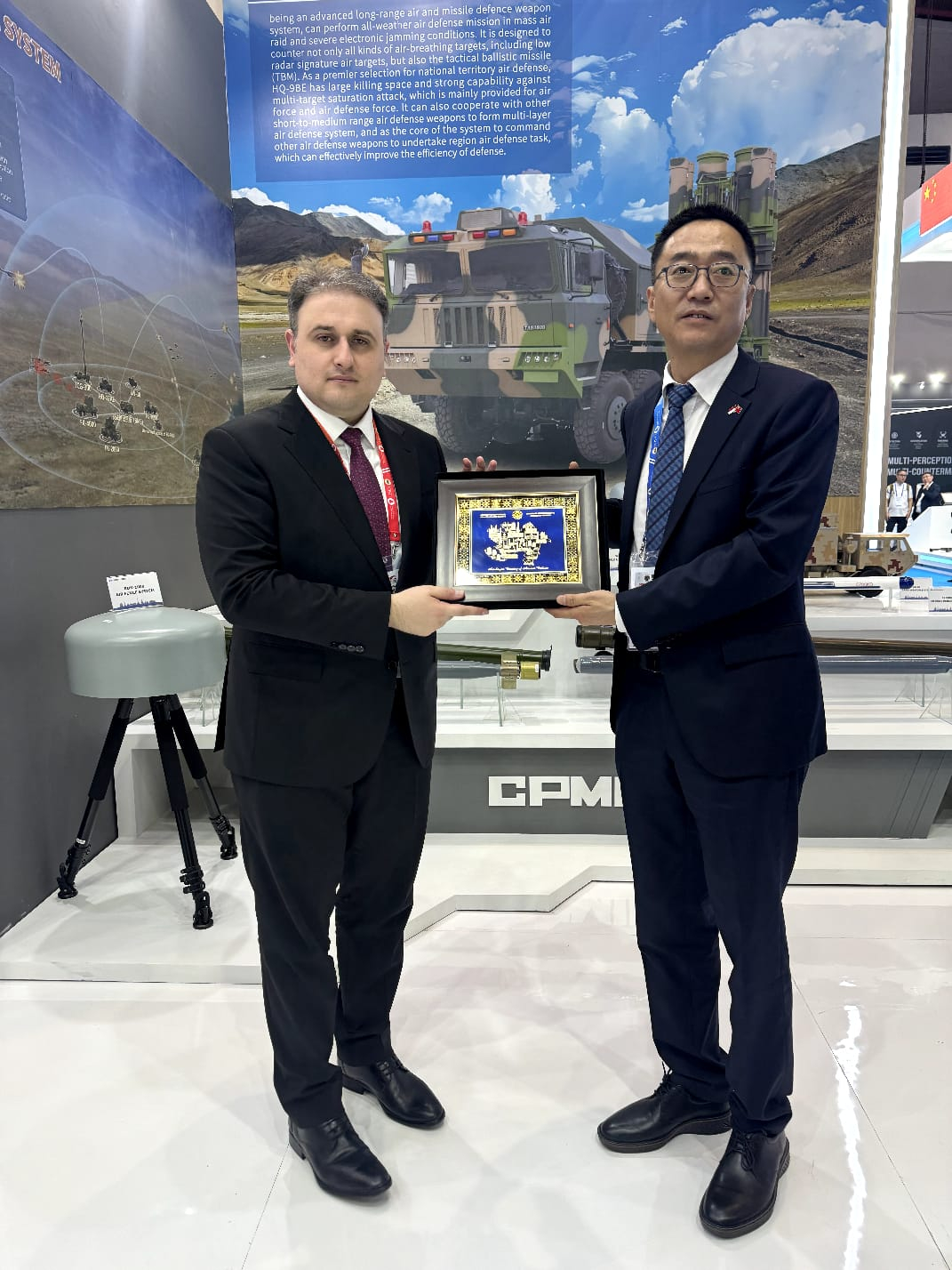 Azerbaijan explores broader defense industry cooperation at regional exhibition in Indonesia (PHOTO)