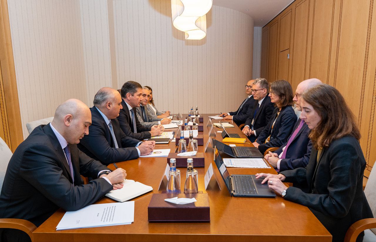 Azerbaijan weighing its options to broaden its partnership with World Bank
