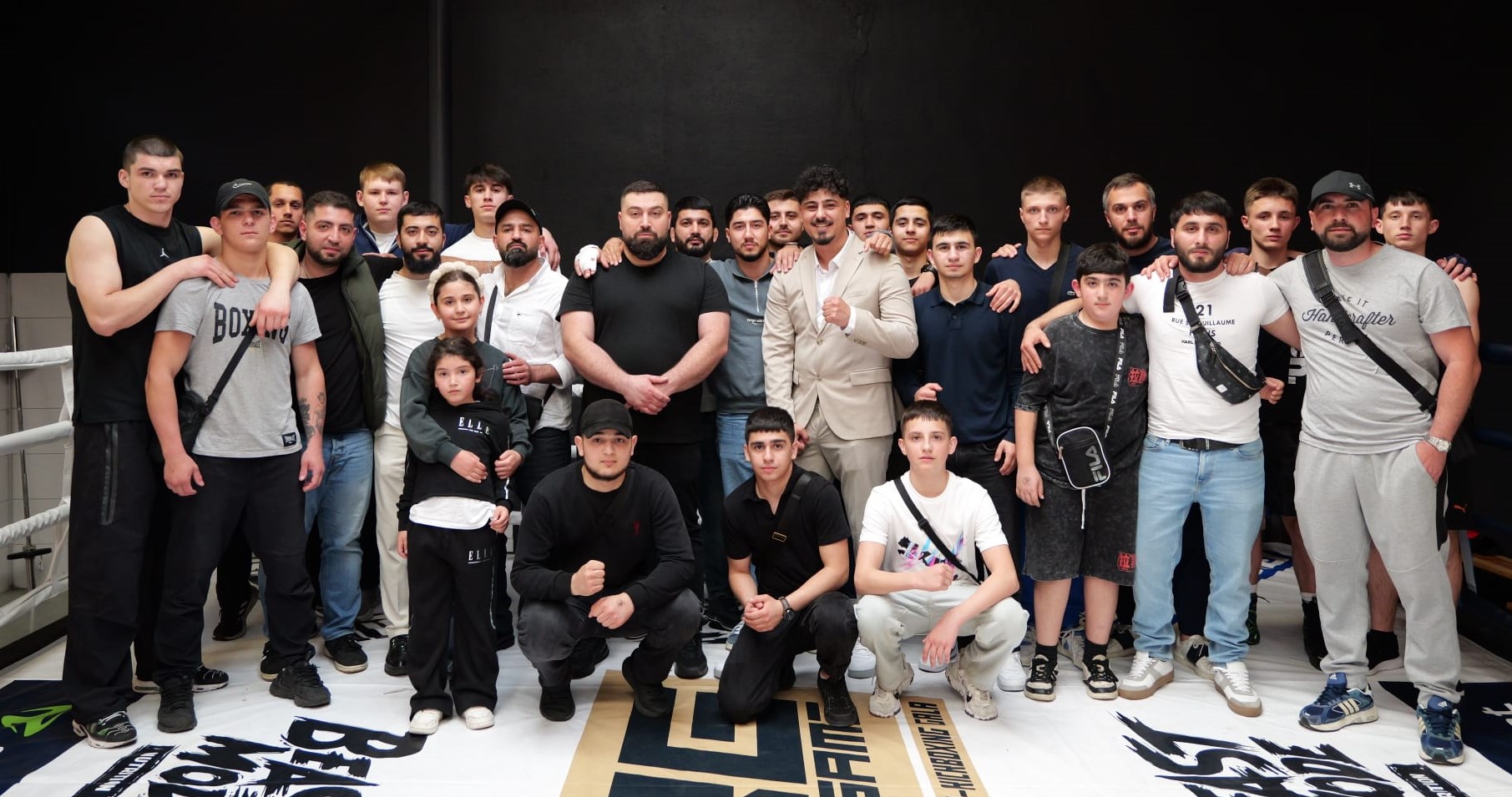 Azerbaijani diaspora packs punch with int’l boxing event in Germany (PHOTO)