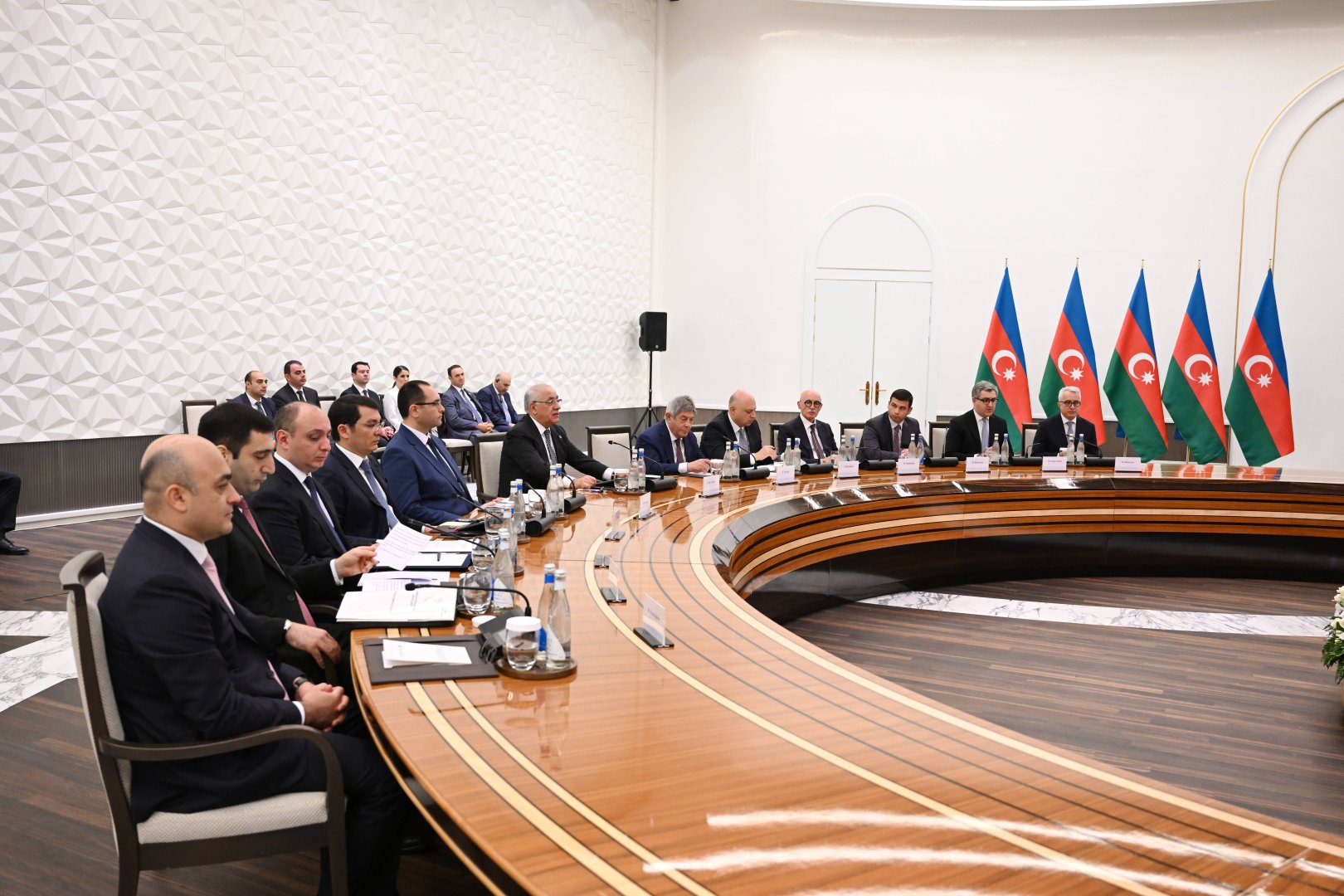 Tashkent hosts key meeting between Azerbaijani and Uzbek PMs (PHOTO)