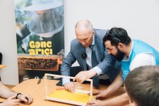 Initiated by VP of Heydar Aliyev Foundation, Leyla Aliyeva, training phase of “Young beekeeper” project concludes in Khizi district (PHOTO)