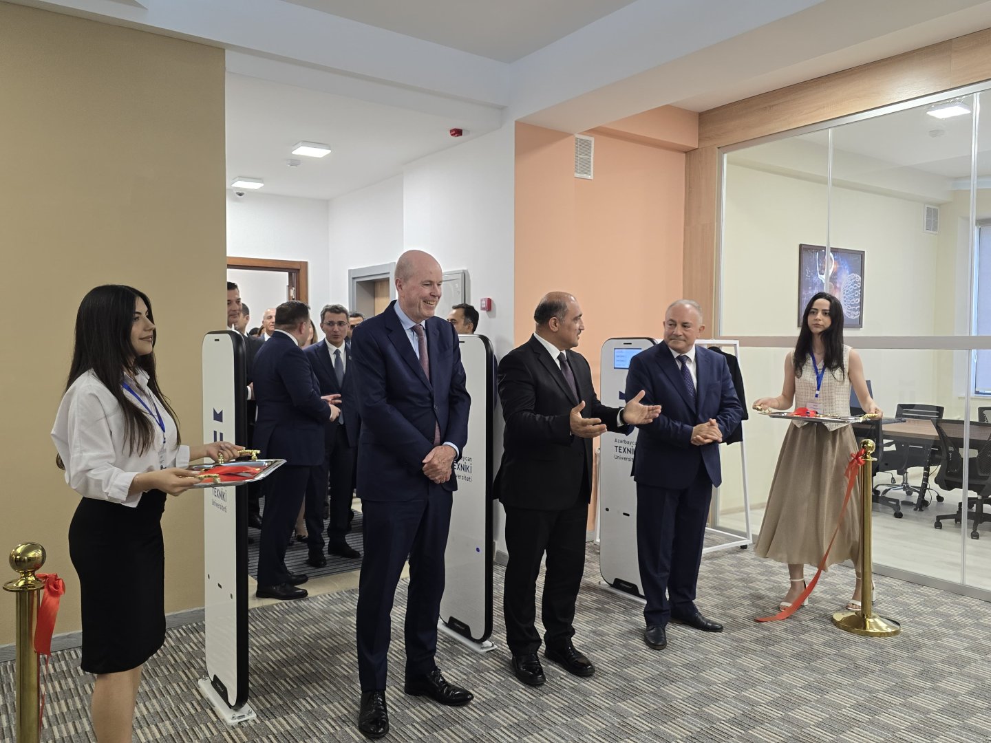 bp unveils modern digital library at AzTU as part of social investment initiative (PHOTO)