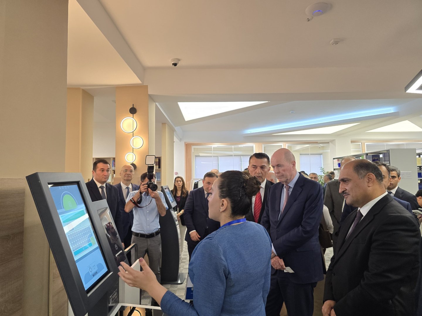 bp unveils modern digital library at AzTU as part of social investment initiative (PHOTO)