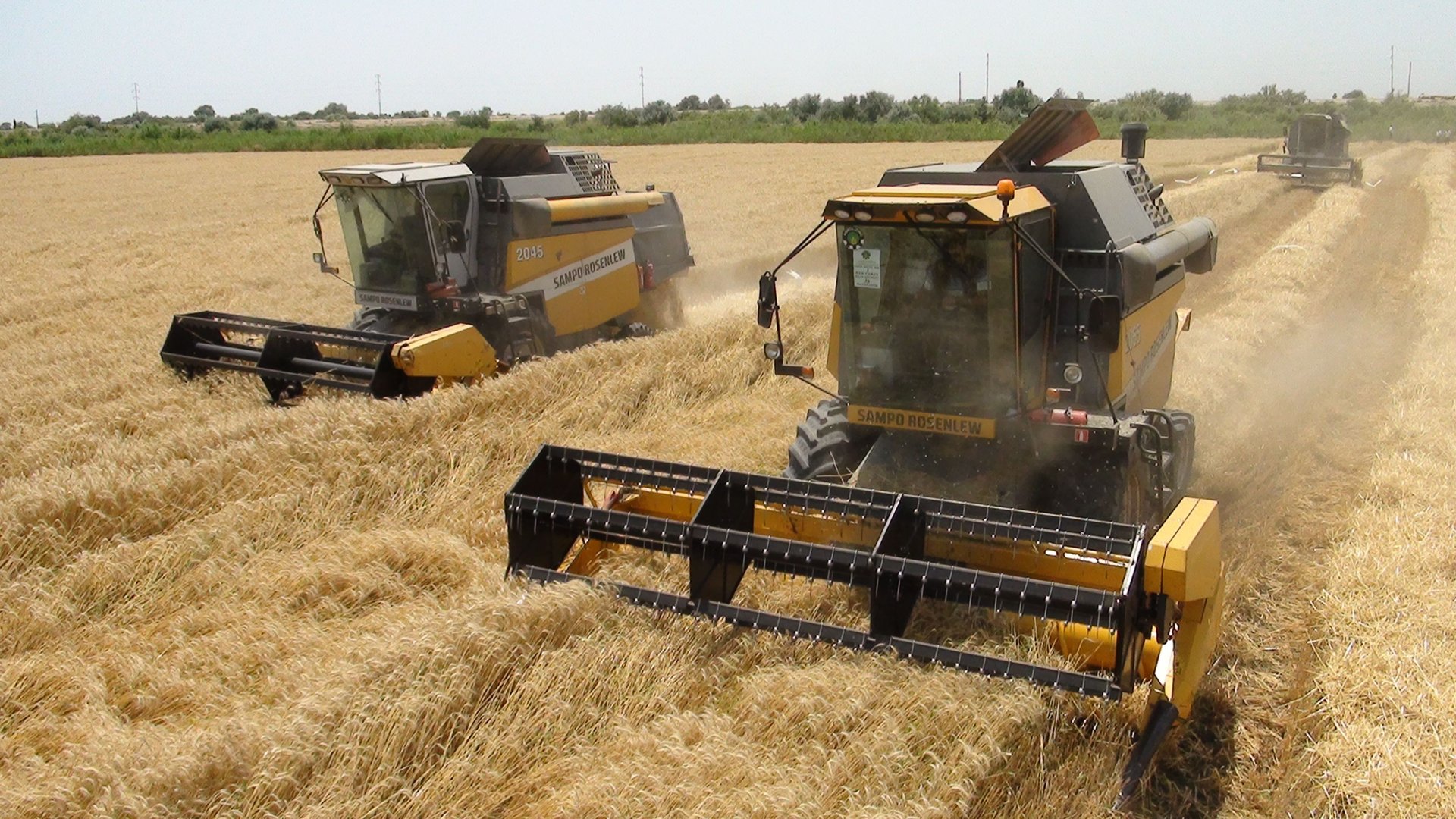 Azerbaijan pulls veil over machinery count for harvesting local grains