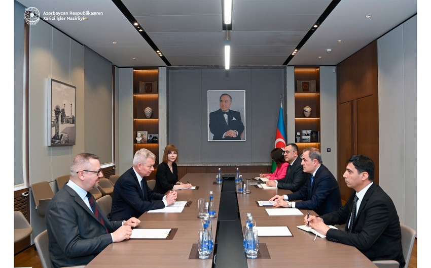 Newly appointed Polish ambassador presents credentials to Azerbaijani FM