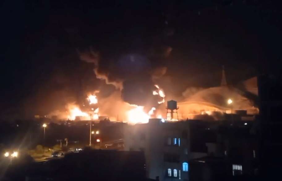 Explosions hit Tehran (VIDEO)