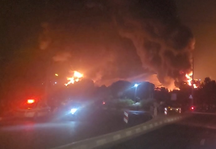 Oil and fuel depots exploded in Tehran - Iranian Oil Ministry (VIDEO)