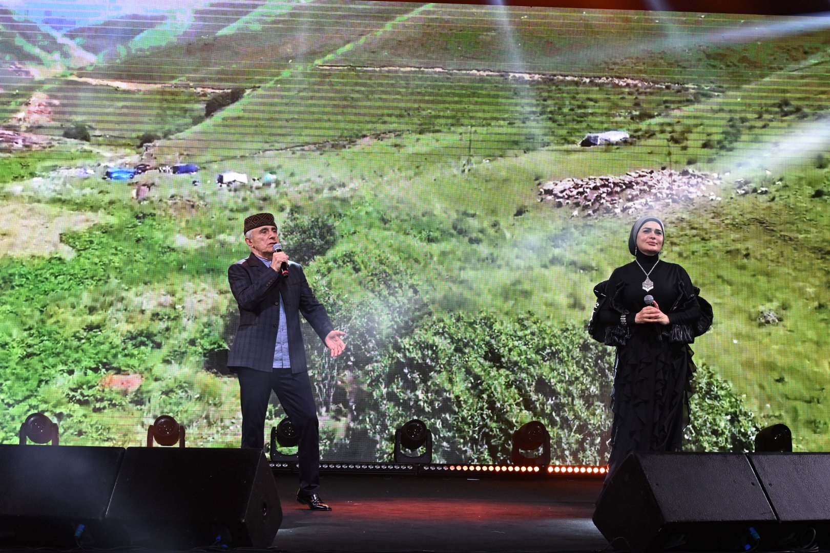 Concert held in Heydar Aliyev Center park on occasion of National Salvation Day (PHOTO)