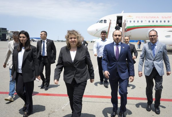 Bulgaria’s National Assembly President arrives in Azerbaijan (PHOTO)