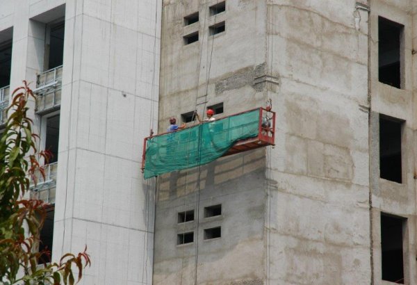 Serbia’s construction sector sees downturn in April 2025