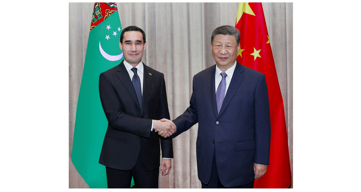 Turkmen, Chinese presidents discuss strategic ties on sidelines of regional summit