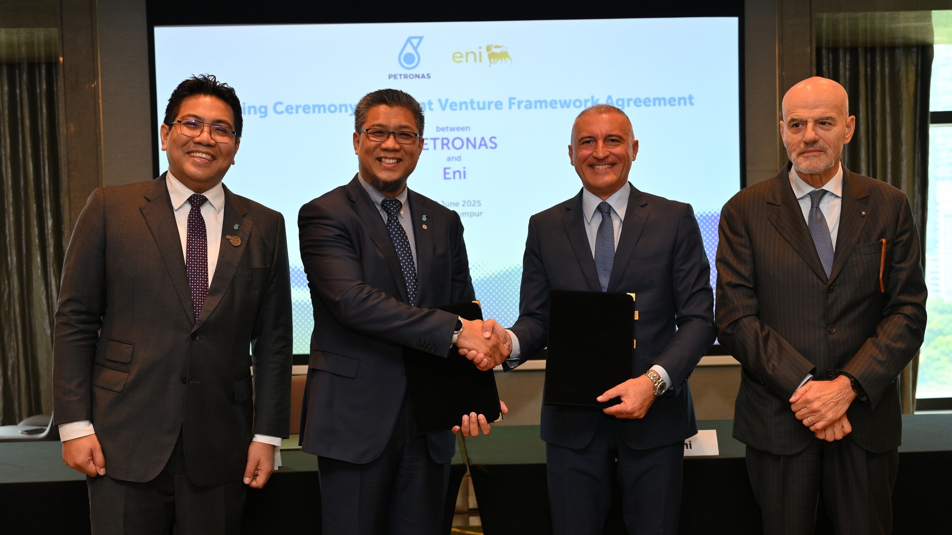 Eni, PETRONAS sign agreement to form joint upstream company