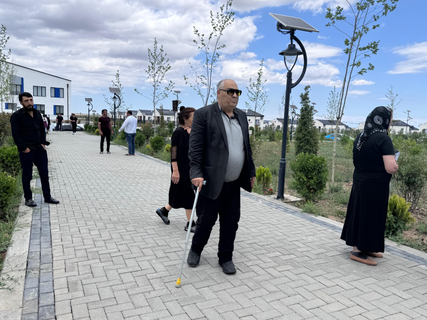 Next group of ex-IDPs receives keys to homes in Azerbaijan's Kangarli village (PHOTO)