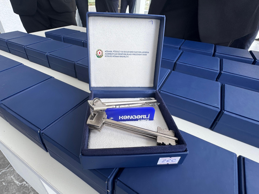 Next group of ex-IDPs receives keys to homes in Azerbaijan's Kangarli village (PHOTO)