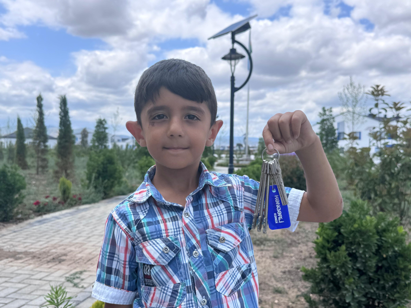 Next group of ex-IDPs receives keys to homes in Azerbaijan's Kangarli village (PHOTO)