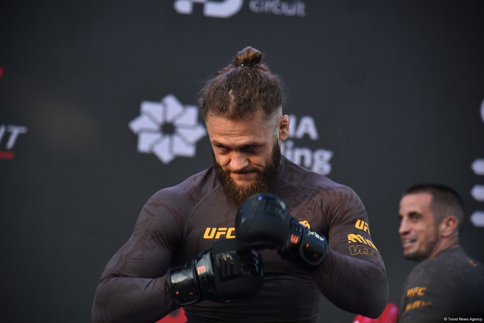 UFC on Caspian coast: fighters held an open training session in heart of Baku (PHOTO)
