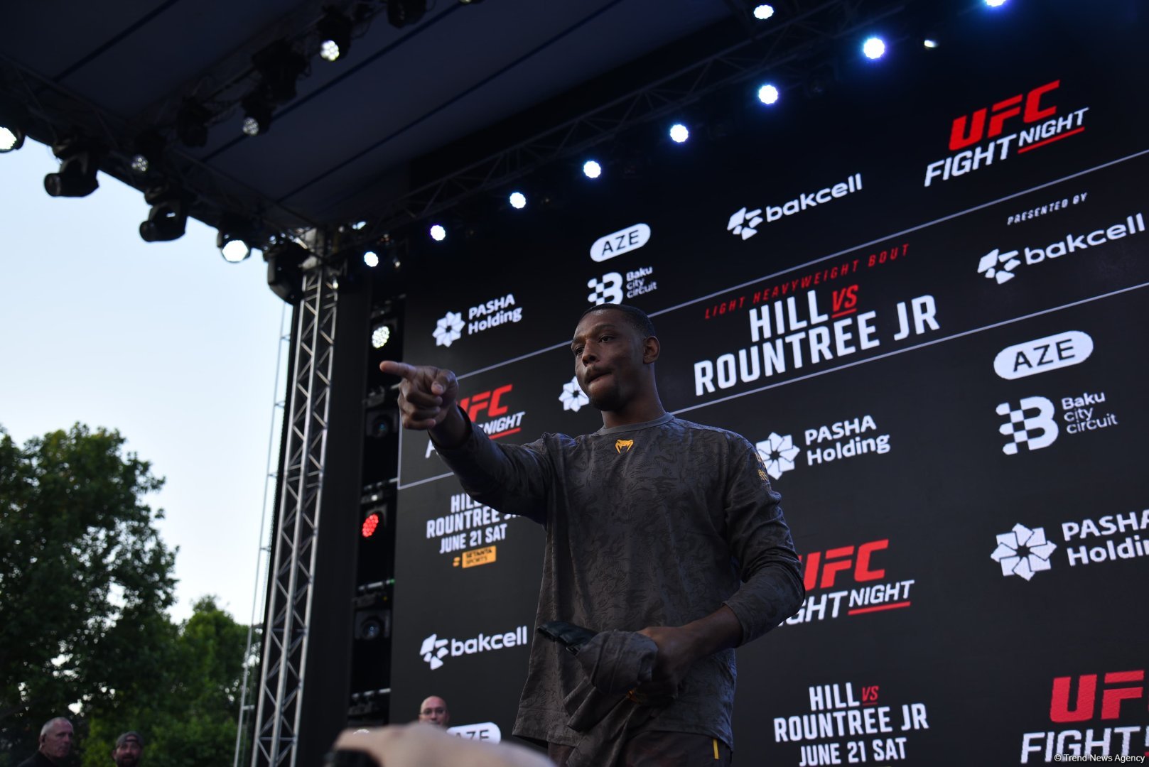 UFC on Caspian coast: fighters held an open training session in heart of Baku (PHOTO)