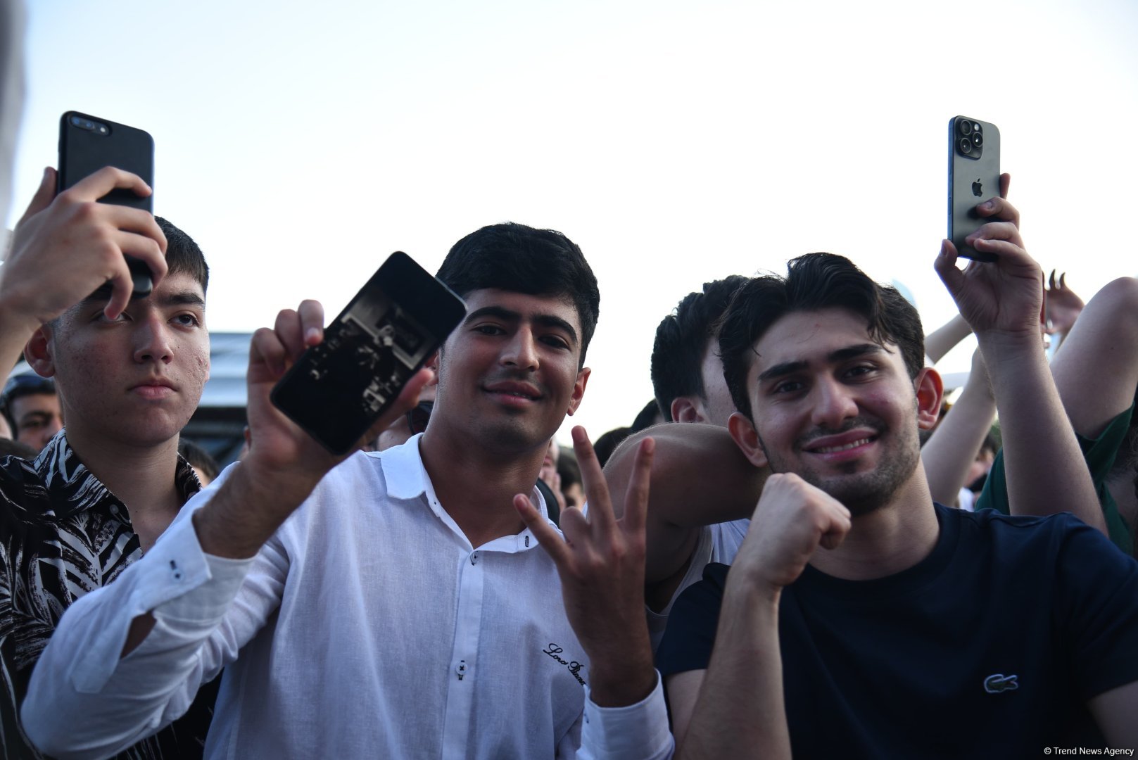 UFC on Caspian coast: fighters held an open training session in heart of Baku (PHOTO)