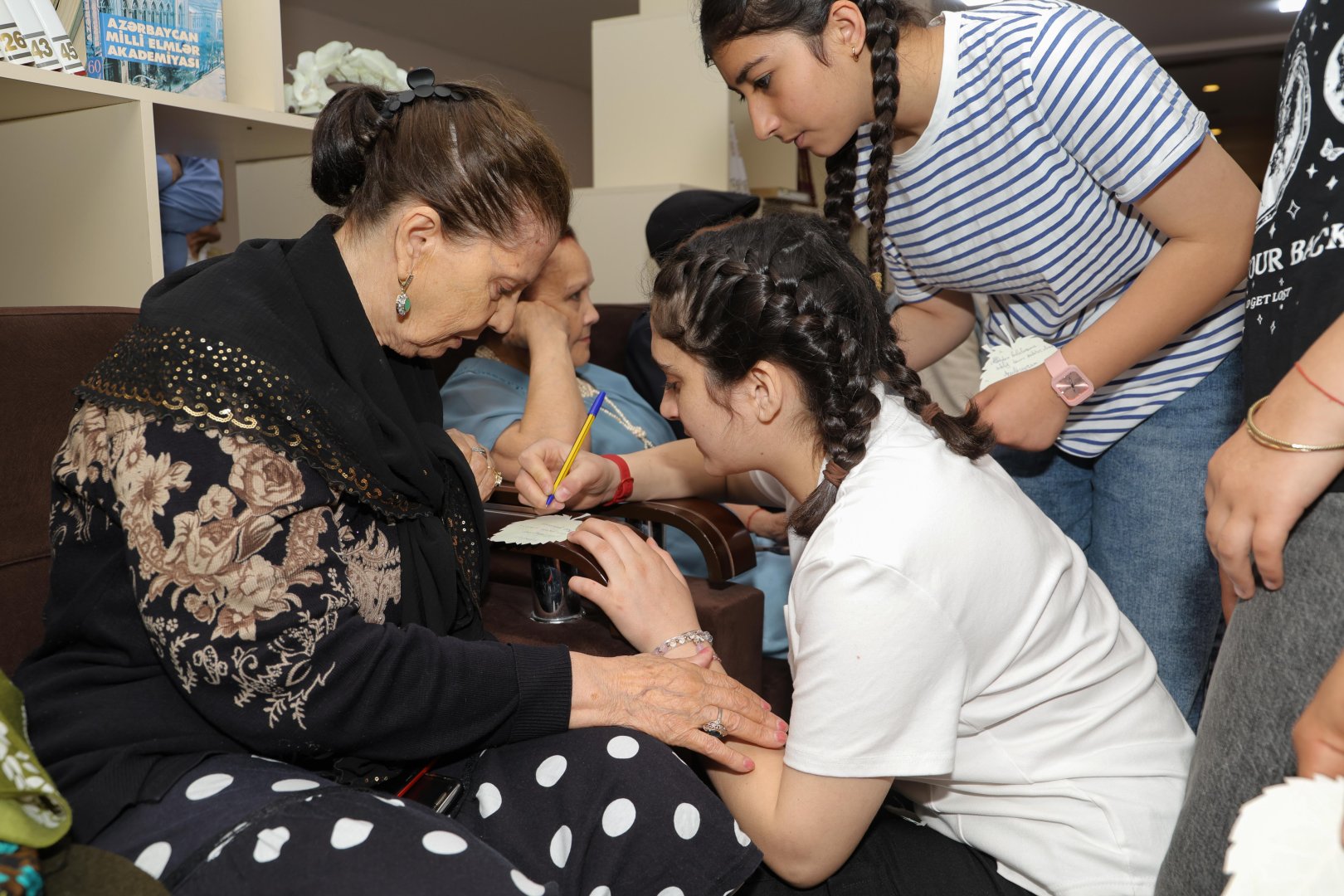 Azercell brings together two generations in need of care (PHOTO)