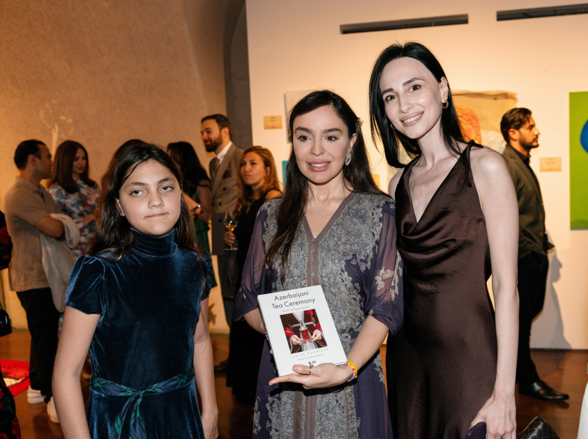 Heydar Aliyev Foundation VP Leyla Aliyeva participates in MAMA "Mother Nature" exhibition at London Design Biennale (PHOTO)