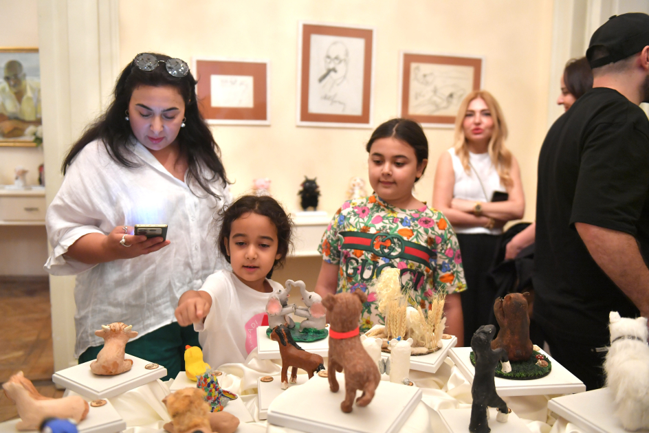 "Zeynab's Magical World" opens at Maksud Ibrahimbeyov Creativity Centre (PHOTO)