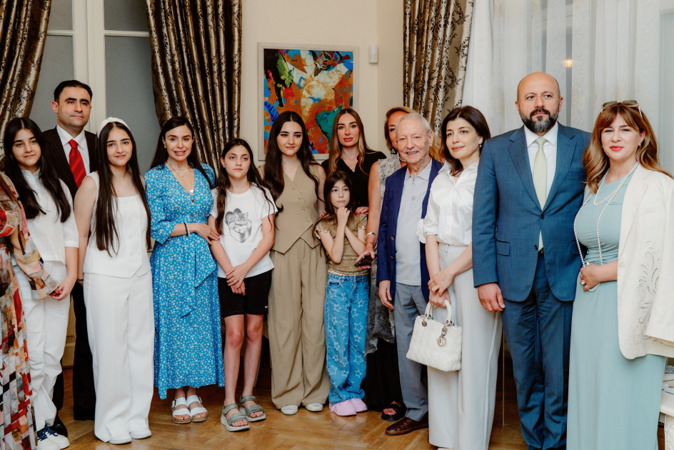 "Zeynab's Magical World" opens at Maksud Ibrahimbeyov Creativity Centre (PHOTO)